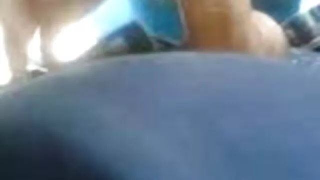 Christy Mack mostra il suo brevi filmati hard enorme culo rotondo e il pollice in strada