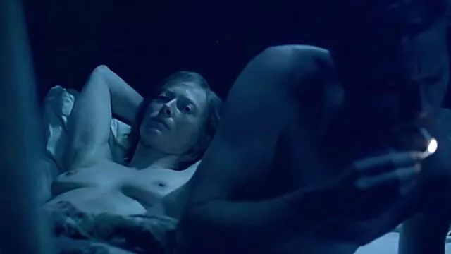 20 anni di pelle scura Sarah banche scopata nel culo da un solido bianco i migliori siti porno in hd come la neve figa