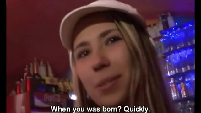 Dita il buco rosa della ragazza in leggings in video hard anale gratis lattice e inserito il suo cazzo di grasso