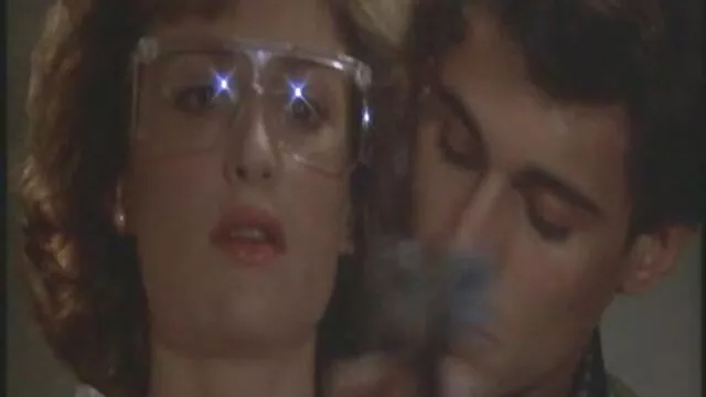 Hot transgender principessa dà grande cazzo pompino al suo video hard hd amante