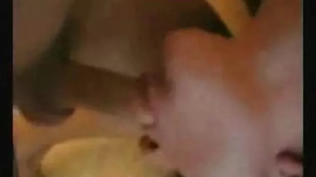 BBW ha ottenuto sperma in filmati porno da vedere gratis bocca mentre fa un pompino su un cazzo forte