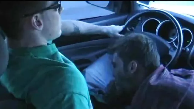 Uomo siti streaming film porno scopa moglie dopo il turno in fabbrica