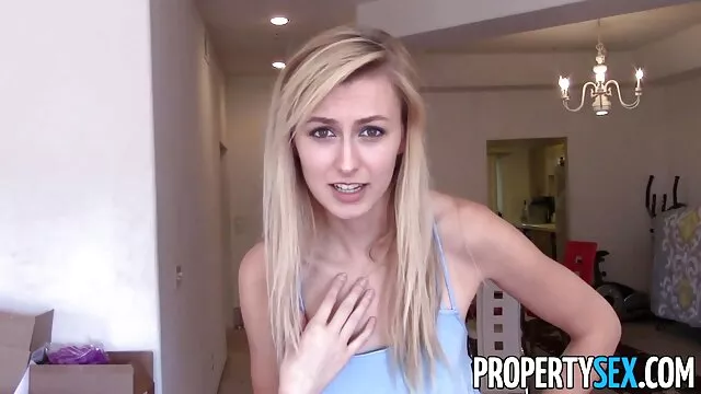 Busty filmati hard gratuiti cutie Courtney Cummz scopata da massaggiatore